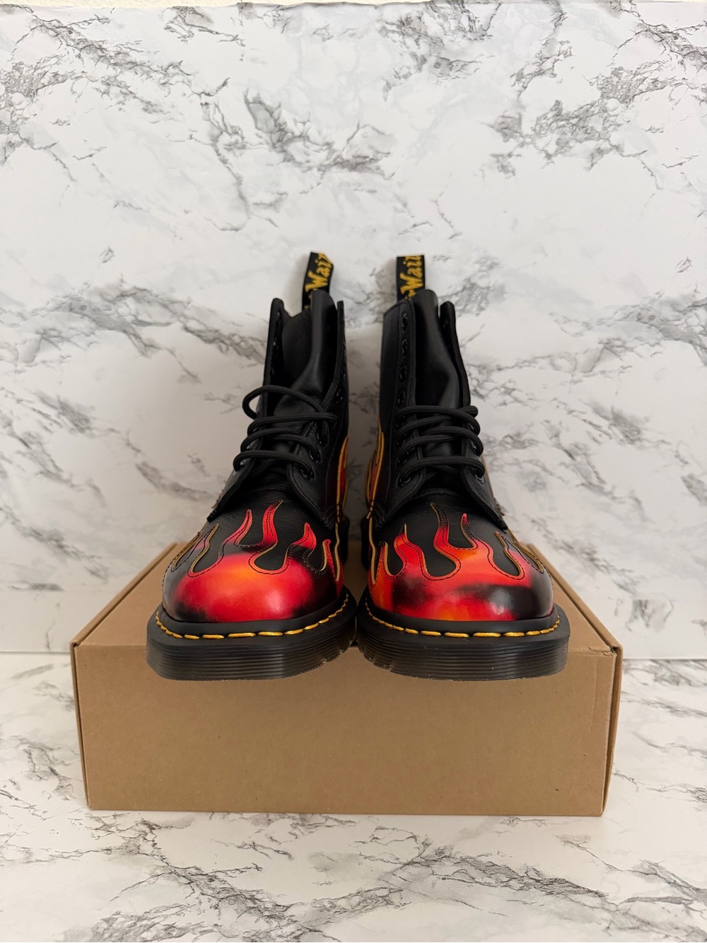 Dr. Martens 1460 Pascal Flames Arcadia Rub-Off Leather Boots Casual Women Size 8 - Picture 4 of 8